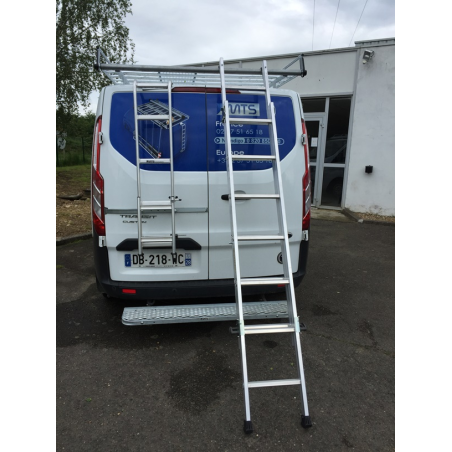 Removable ladder to climb up to the roof rack