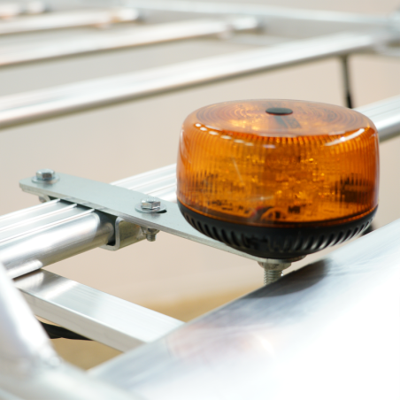 1- or 3-point revolving light holder, adaptable to aluminium roof rack